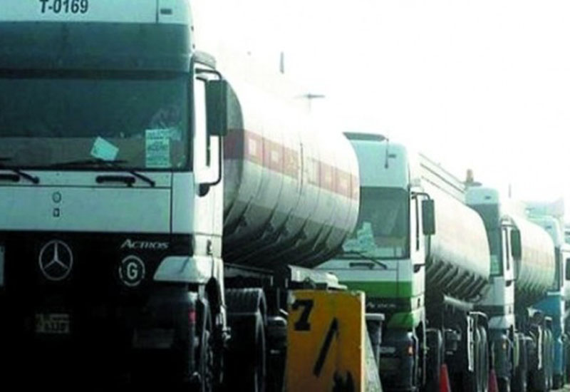 ABŞ Suriyadan 120 tanker neft oğurladı