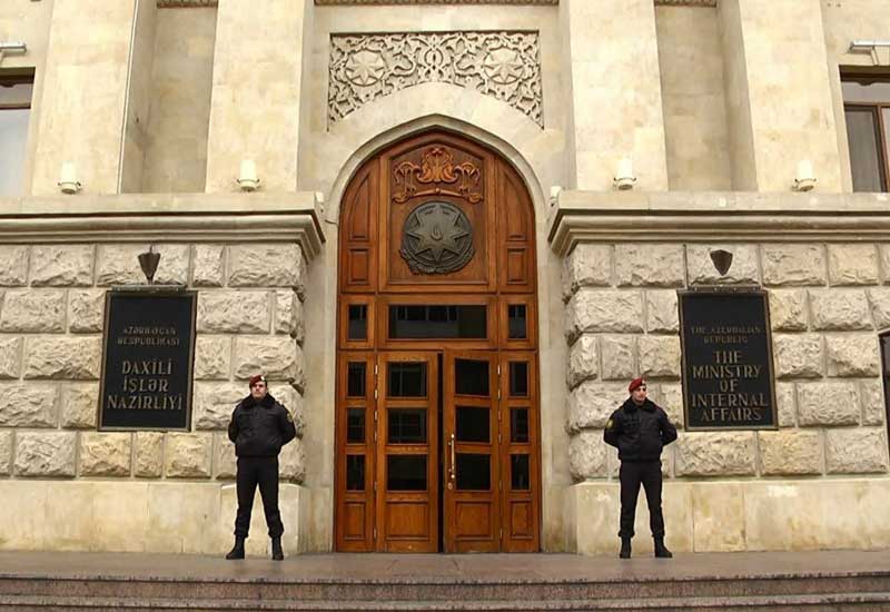 Azərbaycanda polis şöbəsinin bütün rəhbər heyəti işdən çıxarıldı