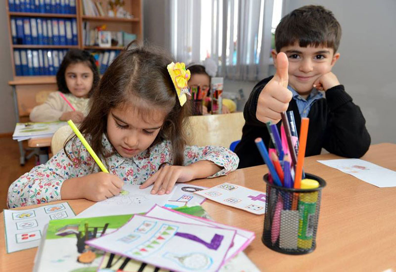 Azərbaycanın böyük şəhərlərində əyani təhsil bərpa edilib