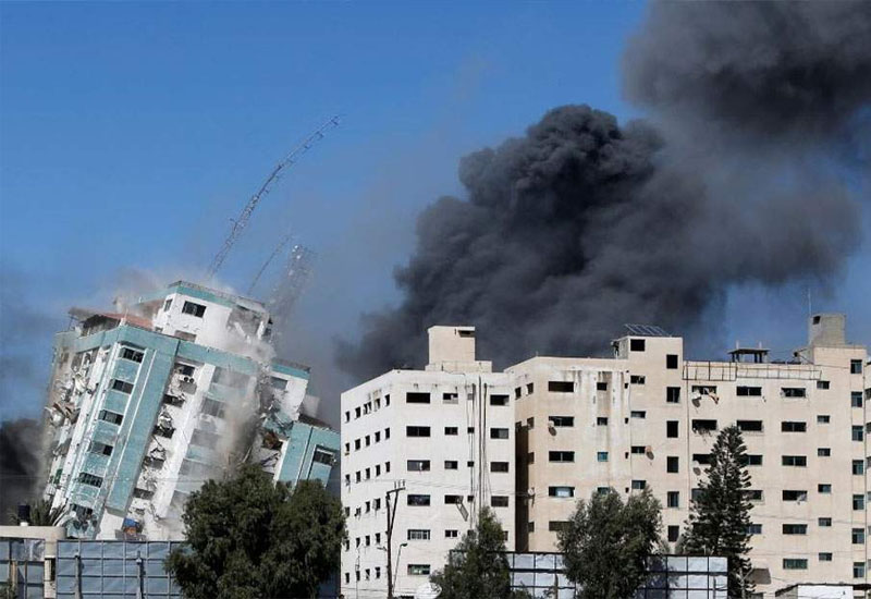 Cinayətkar İsrail BMT-nin məktəblərini bombalayıb