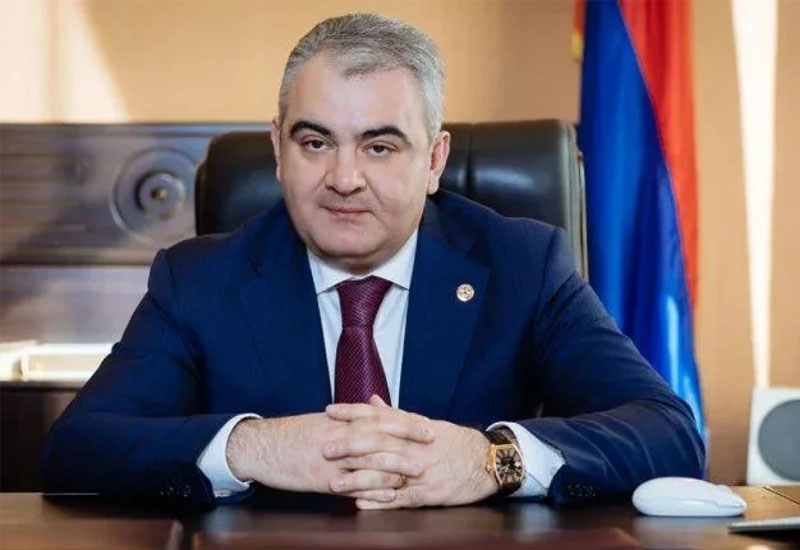 Ermənistanda keçmiş komitə sədri saxlanılıb