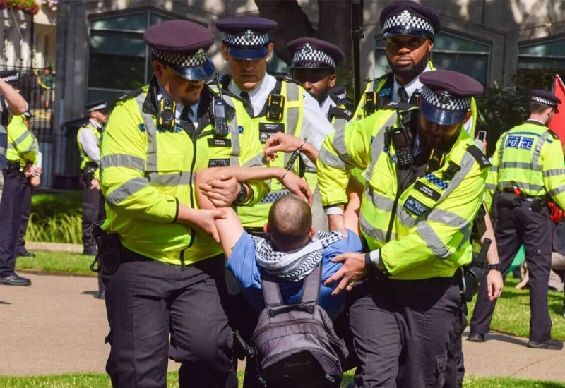 Fələstin tərəfdarlarının repressiyası Londonun insan haqları iddialarına açıq-aşkar ziddir