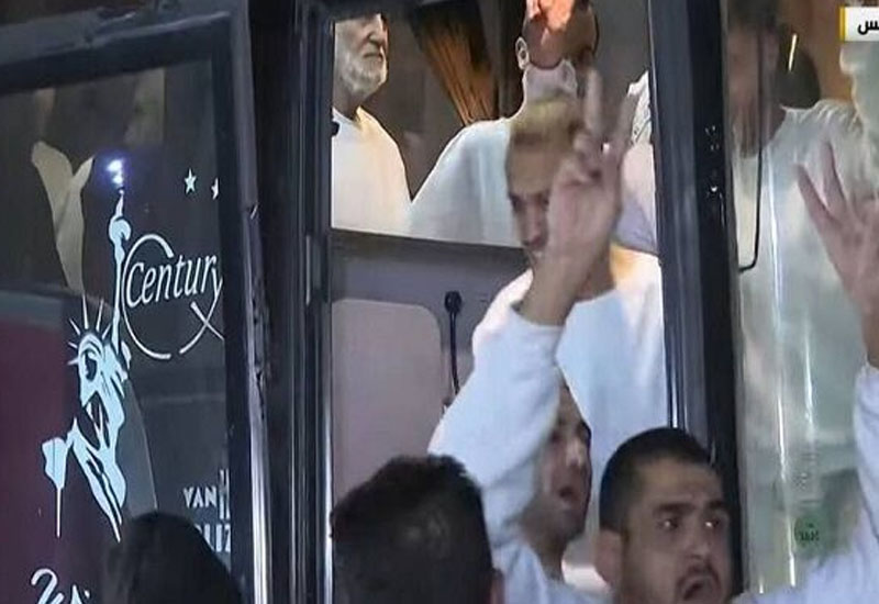 Fələstinli əsirləri daşıyan 12 avtobus Qəzzaya gəlib