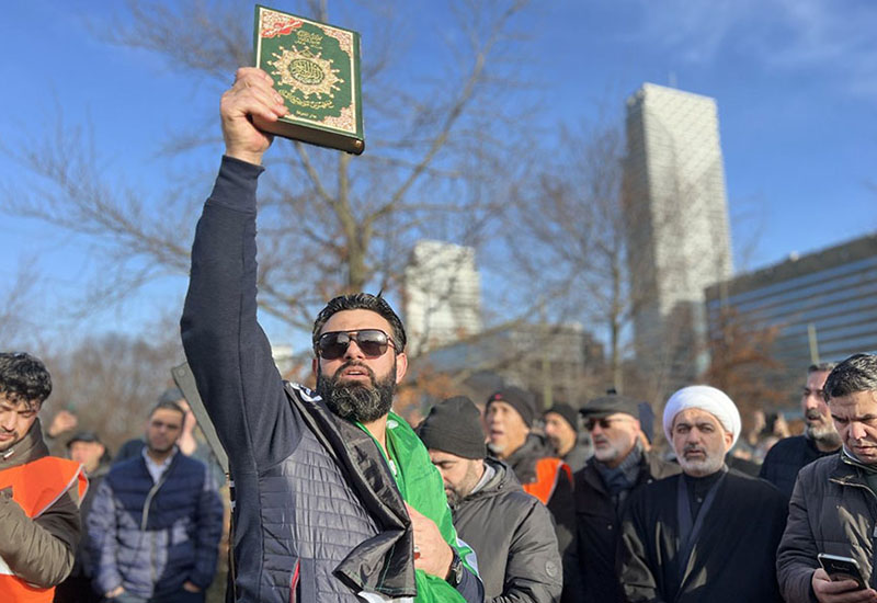 Hollandiya müsəlmanları Quranın yandırılmasına etiraz edib
