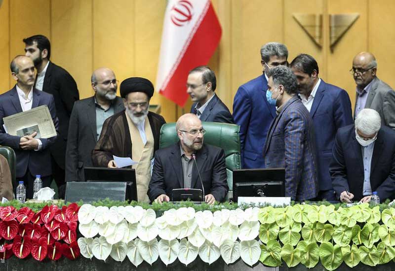 İran Parlamentinə yeni sədr seçildi