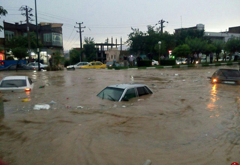 İranda 2 gündür davam edən sel fəlakəti nəticəsində 53 nəfər həyatını itirib