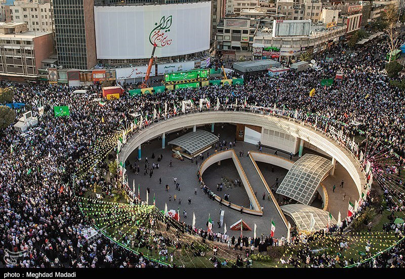 İranda Peyğəmbərin (s) mövludu günü iğtişaşları pisləyən geniş aksiyalar keçirilib