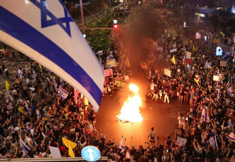 İşğal altındakı Qüdsdə israilli əsirlərin ailələri Netanyahunun evi qarşısında nümayiş keçirir