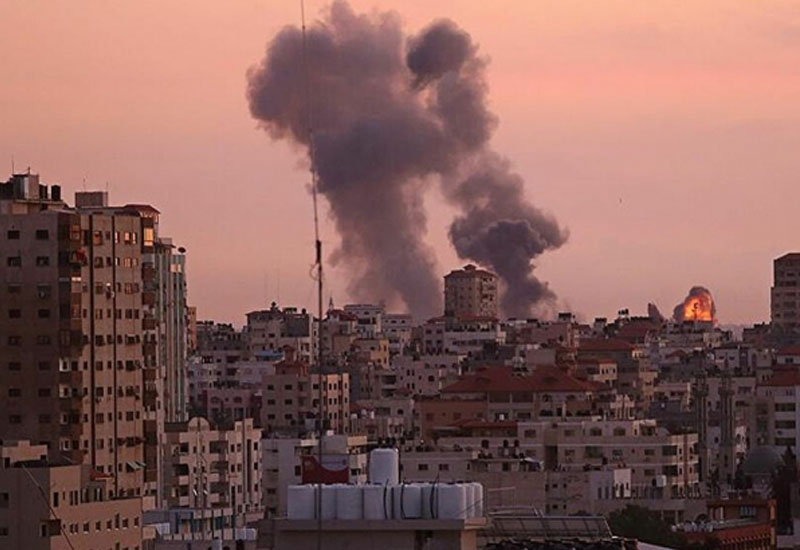 İşğalçı İsrail Kamal Advan xəstəxanasının ətrafındakı evləri bombaladı