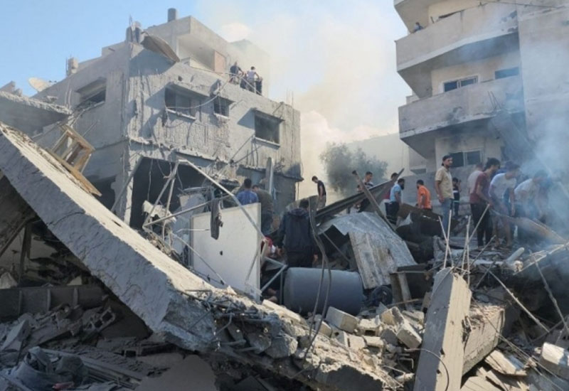 İsrail mülki vətəndaşların sığındığı məktəbi bombaladı