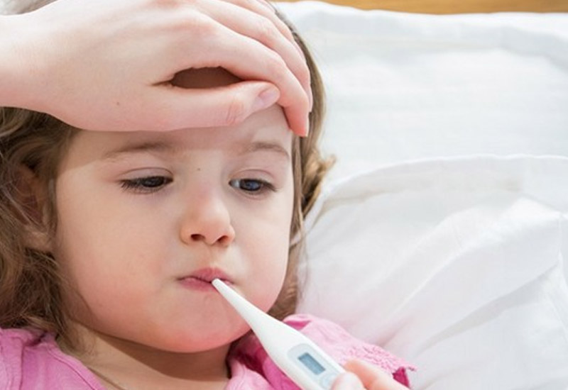 Pediatr uşaqlar arasında kütləvi virusun yayılmasının səbəblərini açıqladı