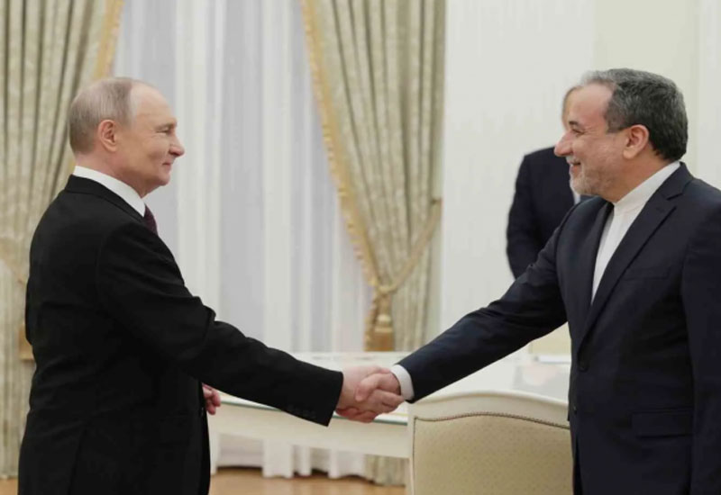 Putin İranın xarici işlər naziri ilə görüşüb