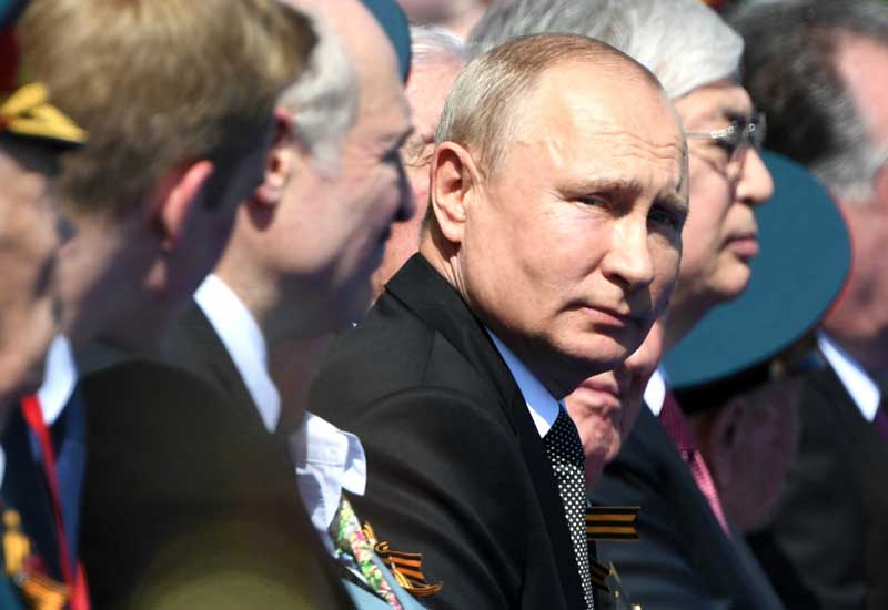 Putindən Paşinyana zərbə: Müharibə Ermənistan ərazisində getmir