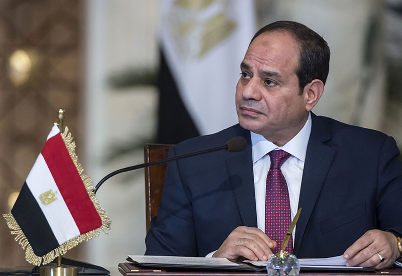 Sisi: Yəməndə siyasi həlli dəstəkləyirik