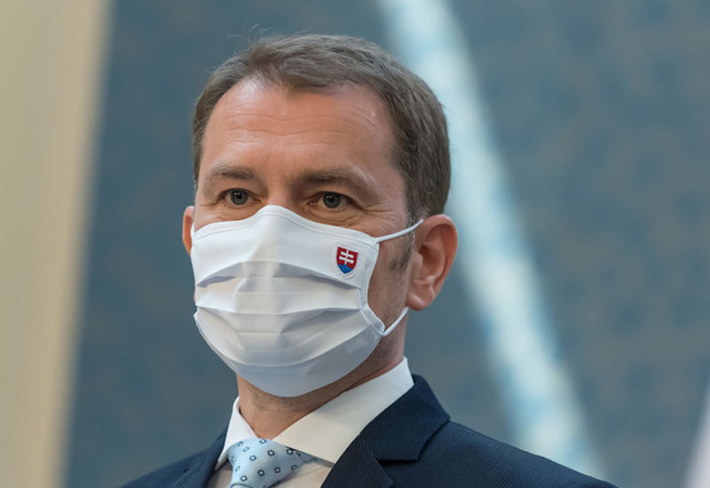 Slovakiya Baş naziri koronavirusu komunistlərə bənzətdi