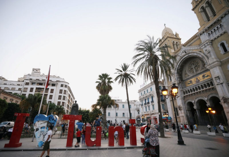 Tunis sərhədlərini turistlərin üzünə açır