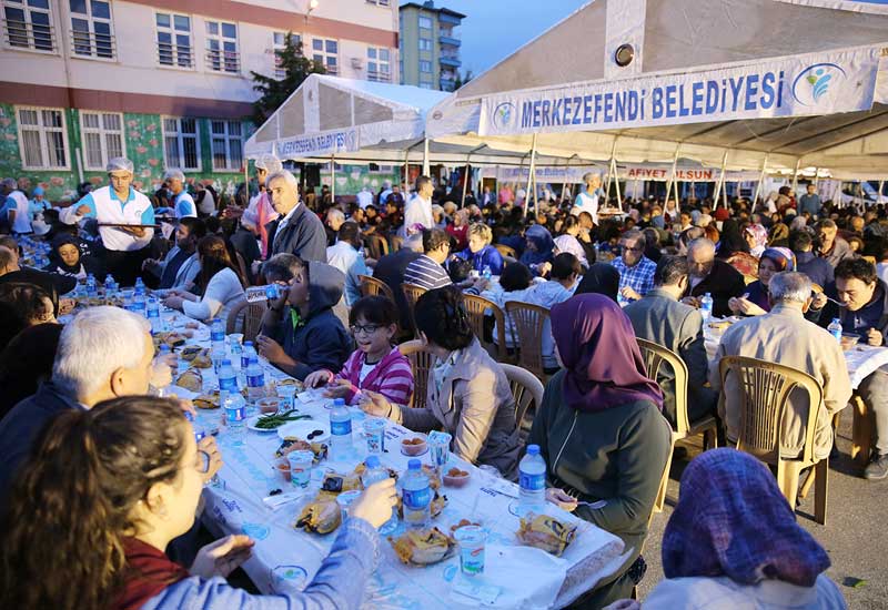 Türkiyədə bu il kütləvi iftar süfrələri olmayacaq