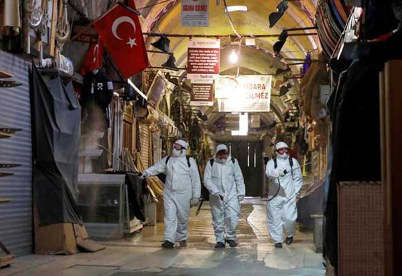 Türkiyədə yeni koronavirus məhdudiyyətləri qüvvəyə mindi