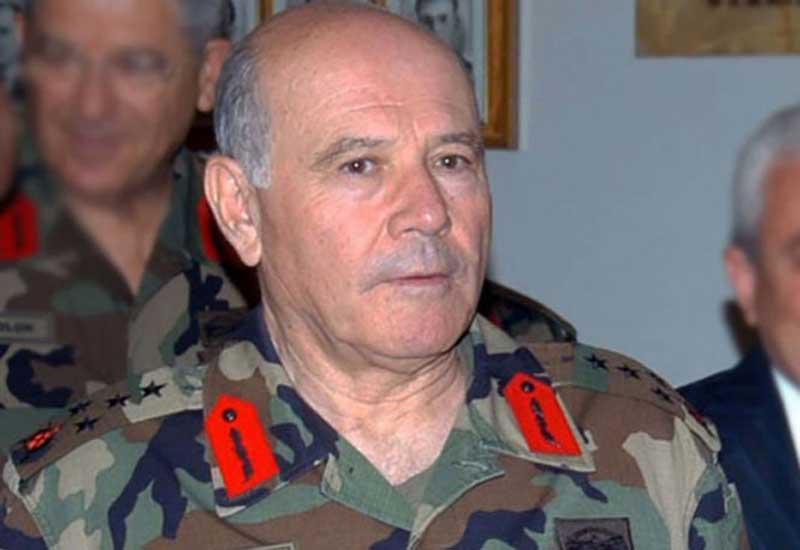 Türkiyəli general koronavirusdan öldü
