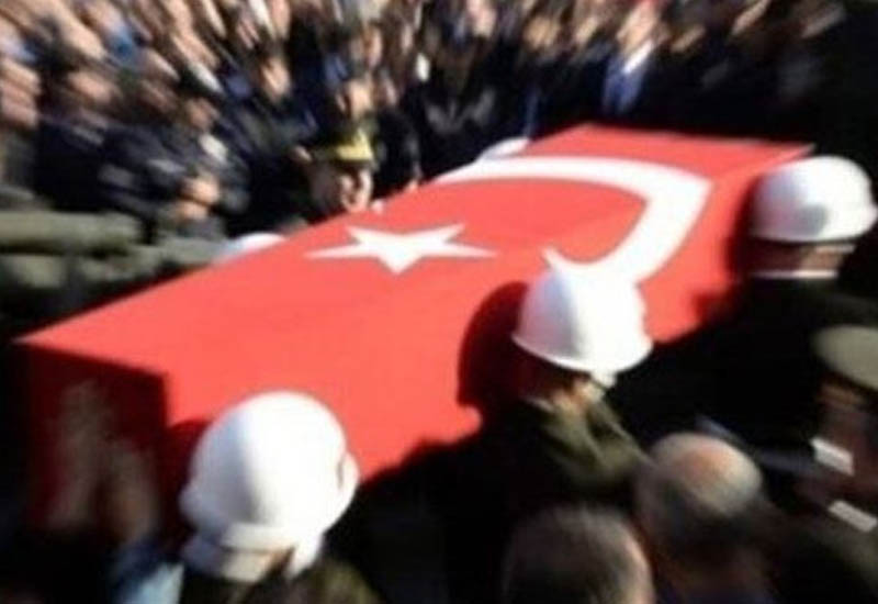 Türkiyənin daha bir hərbçisi Suriyada həyatını itirdi